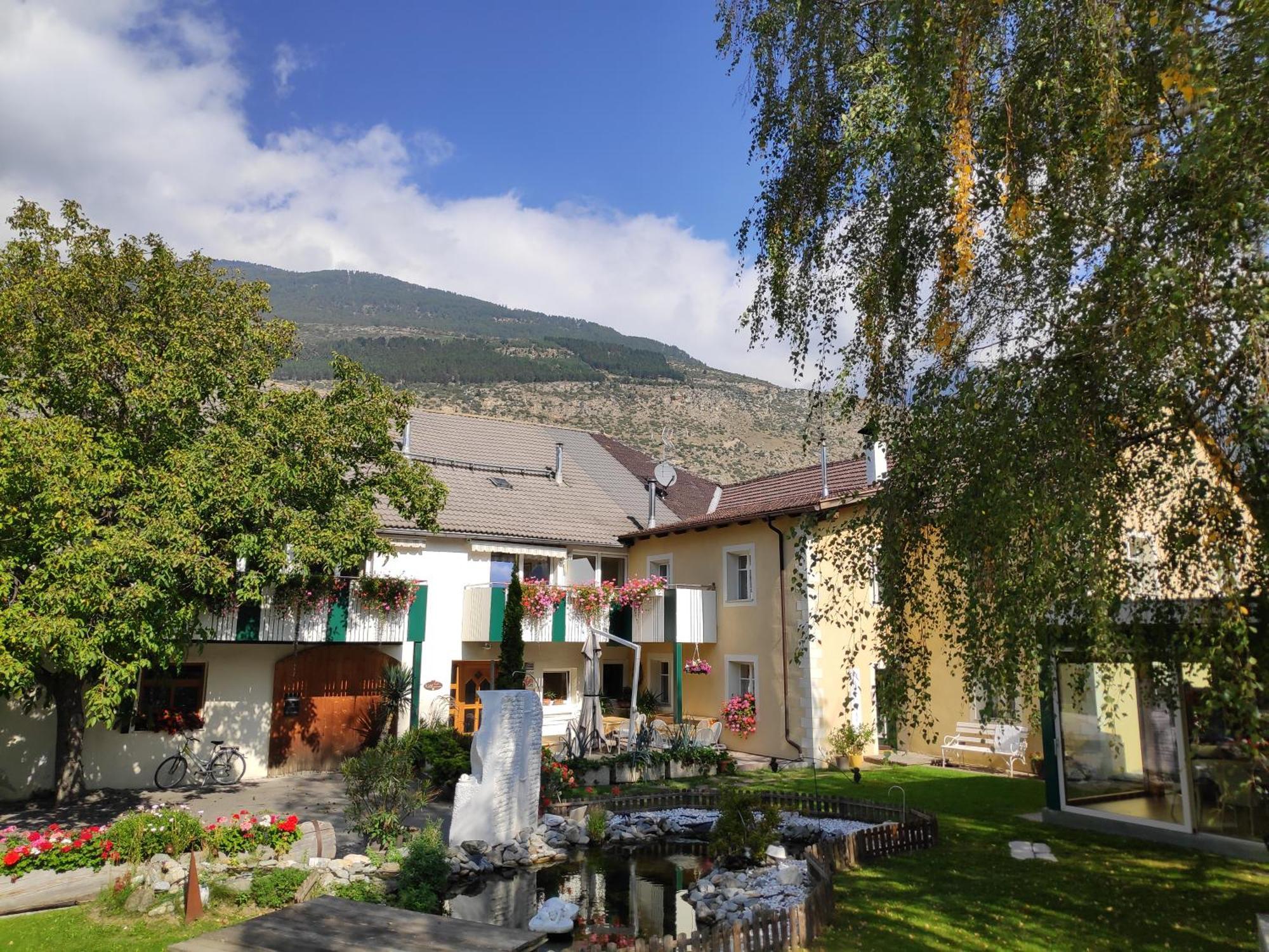 Obstbauernhof Fohlenhof Appartement Lasa Buitenkant foto